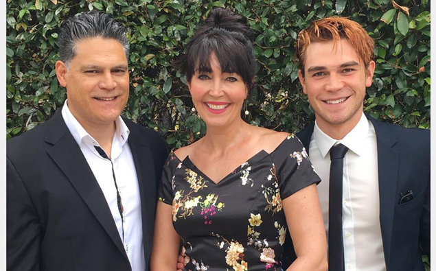 Kj Apa S Parents Test Positive For Covid 19 After Trip To La To See His Film Premiere